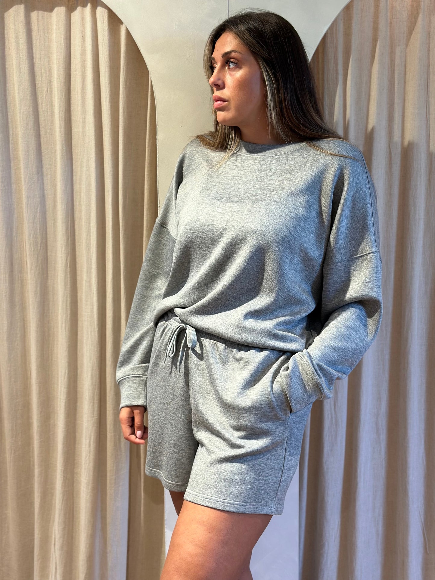 Jaxi Hope - short grey