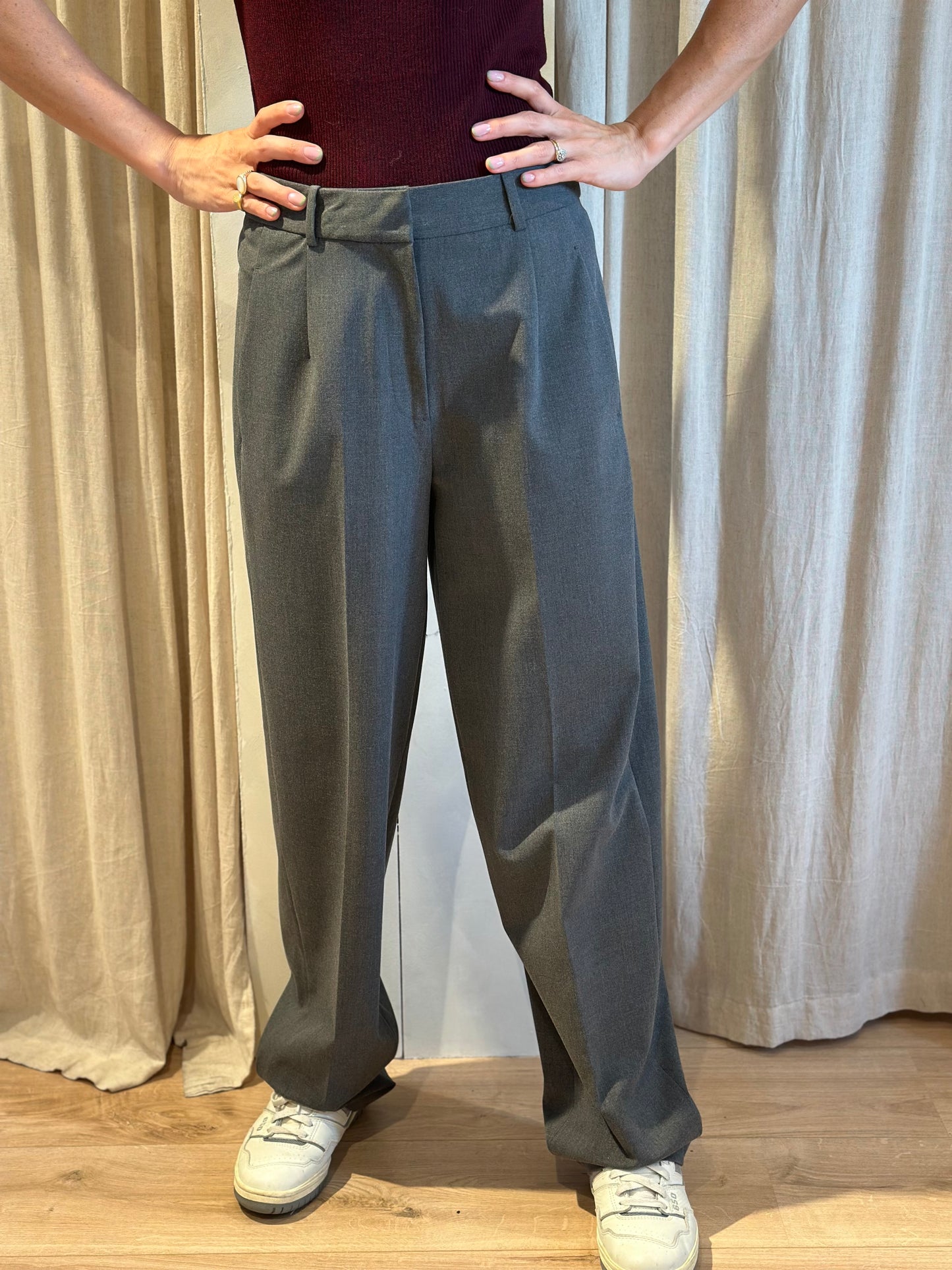 tapered trousers - grey