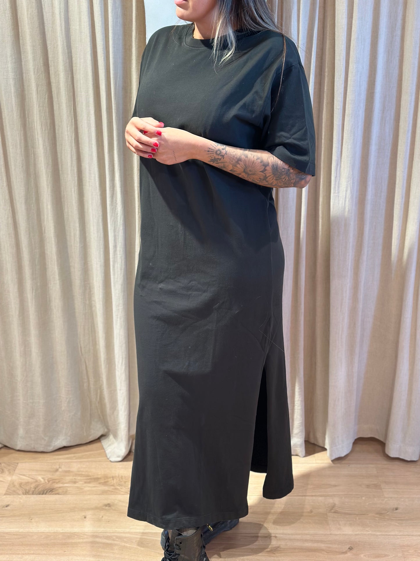Loose tee dress - black