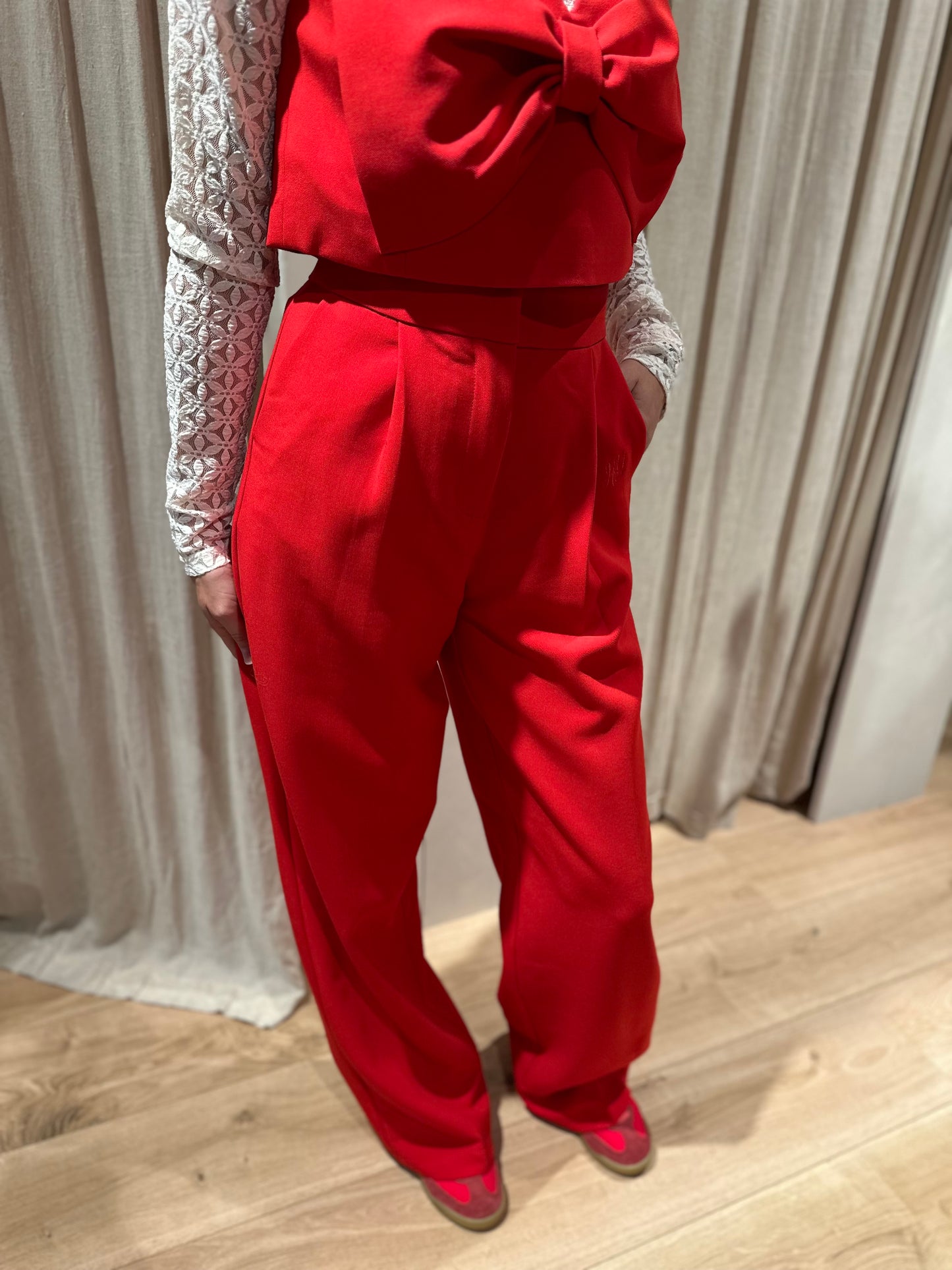 Anna pa - poppy red