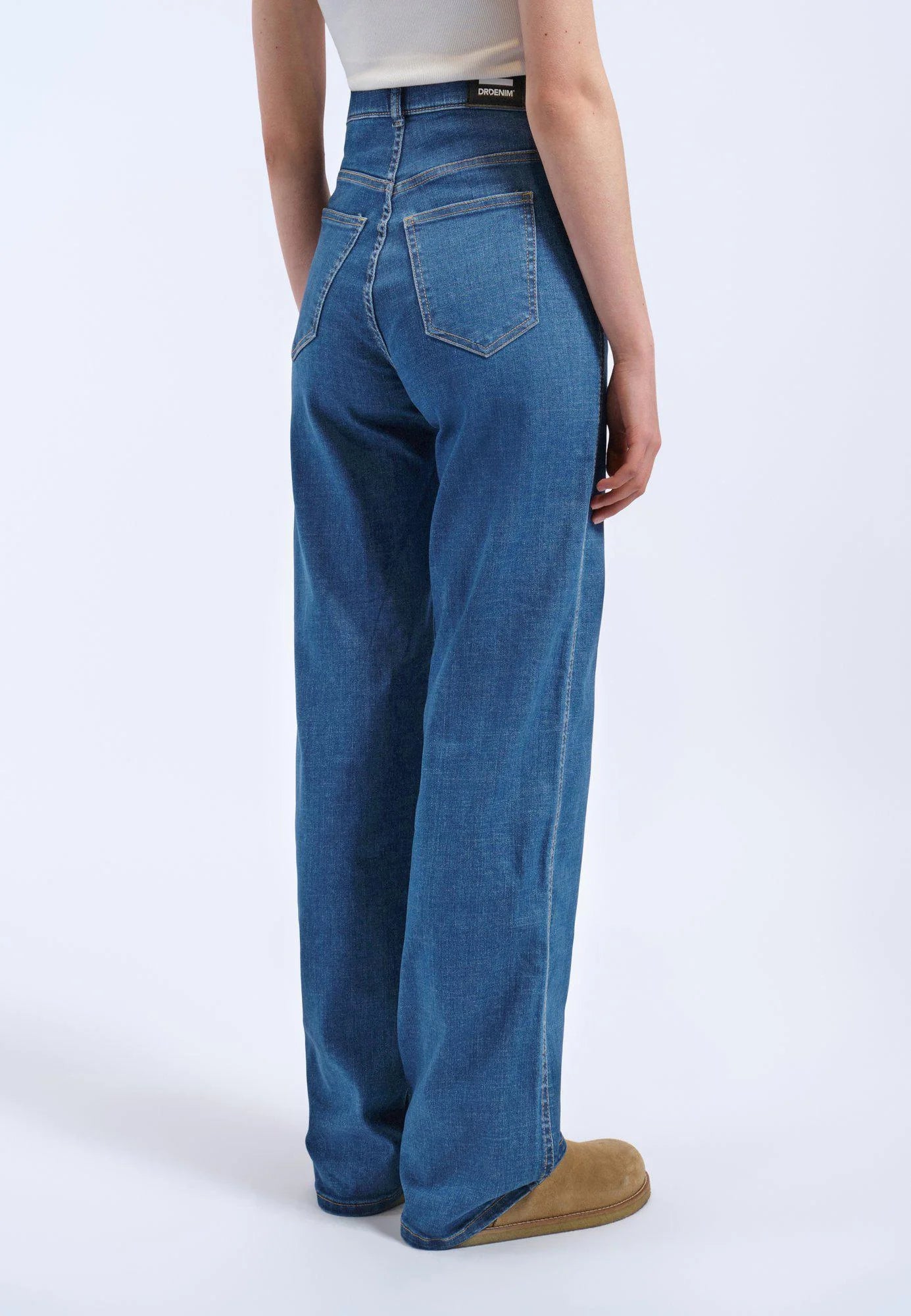Moxy Straight- vale mid plain