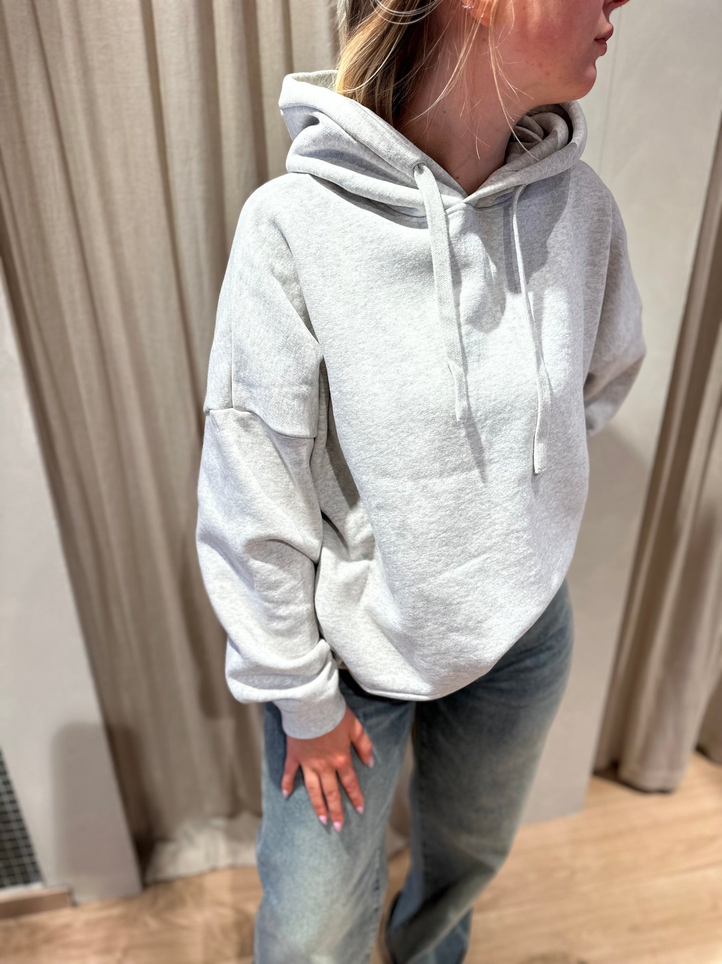 Hooded sweater - grey