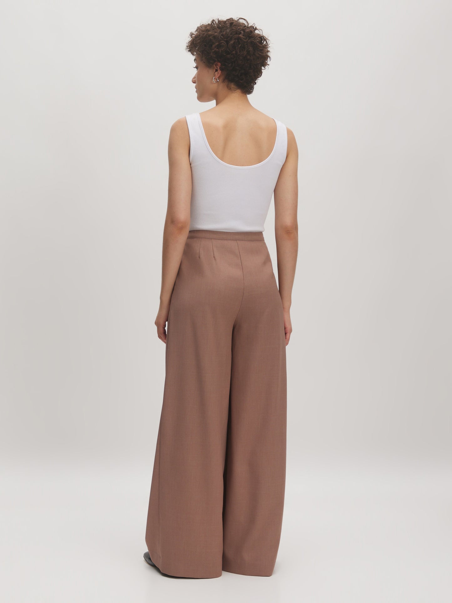Sandy trousers