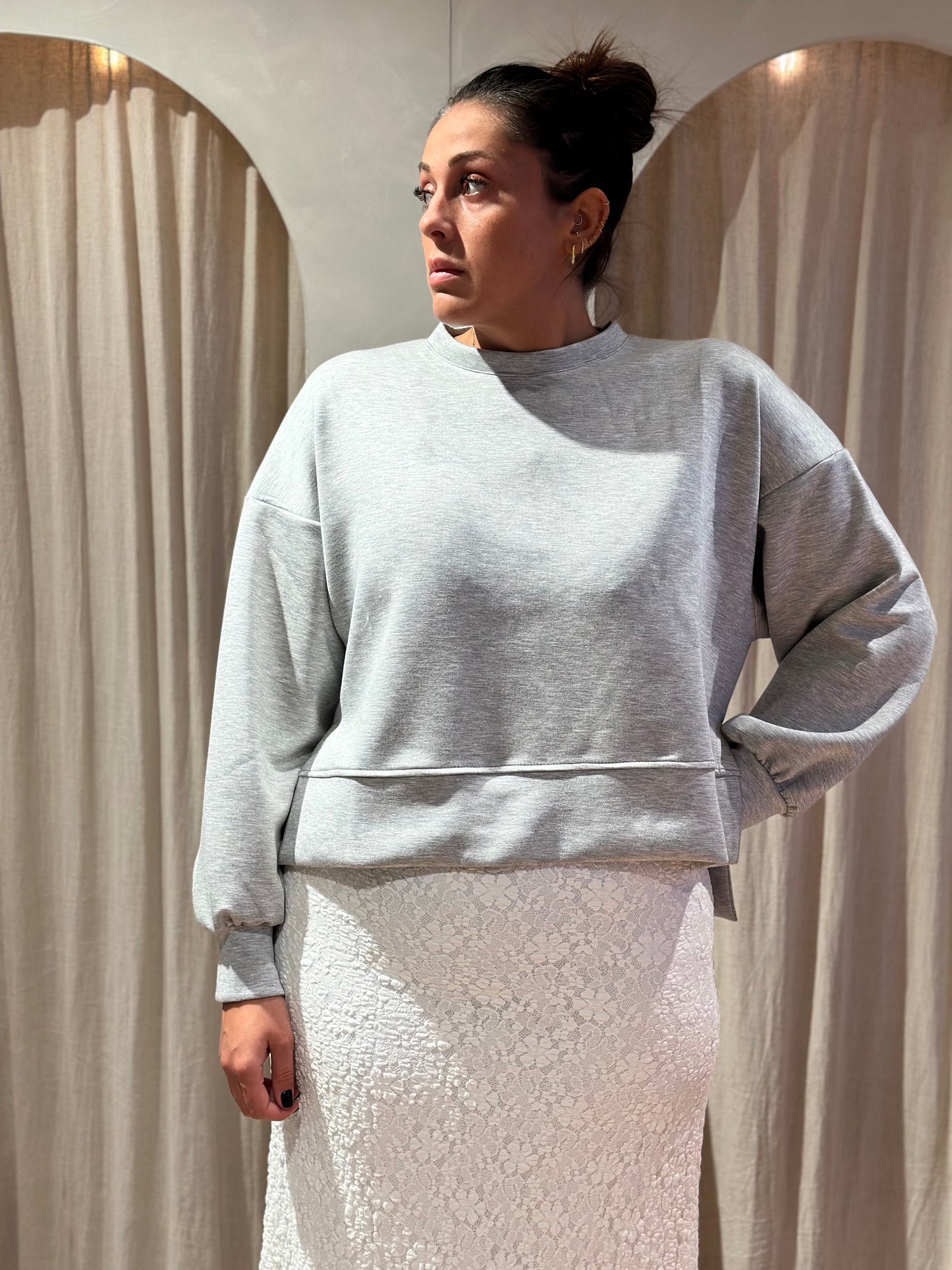 sweater luki gris