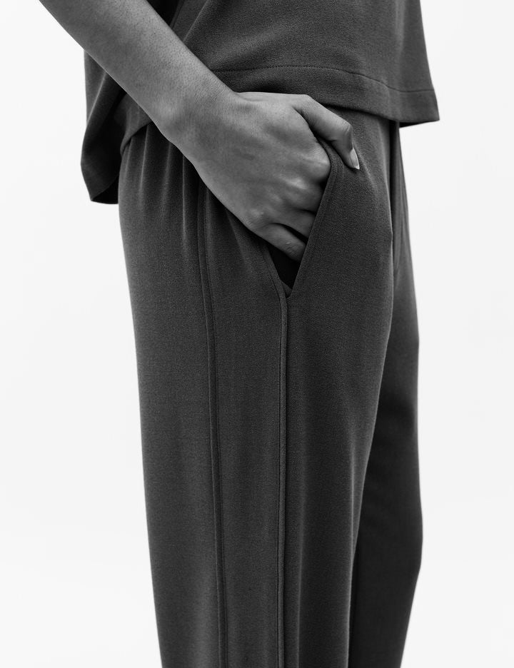 Artha Edviwa - pant black