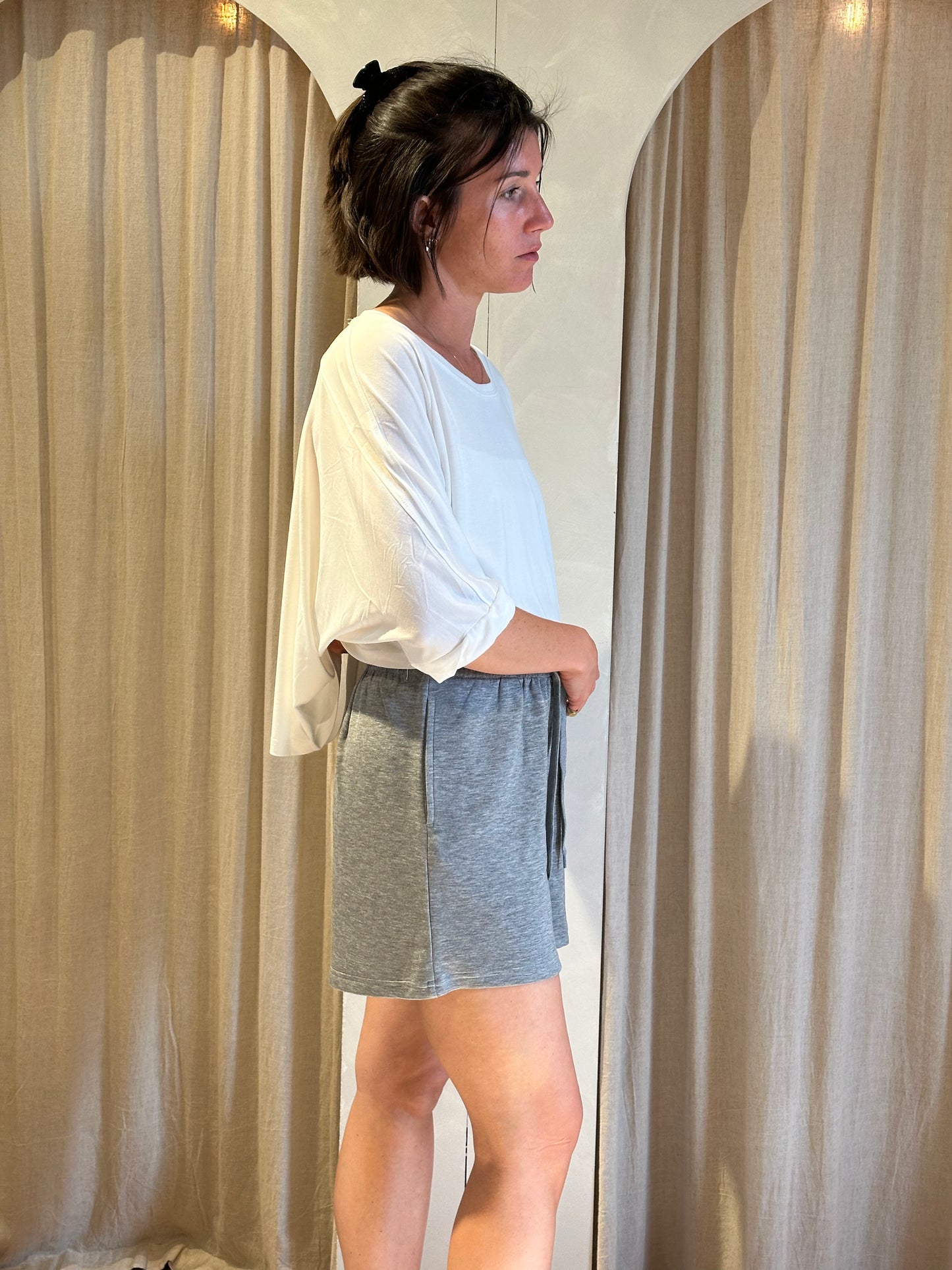 Jaxi Hope - short grey