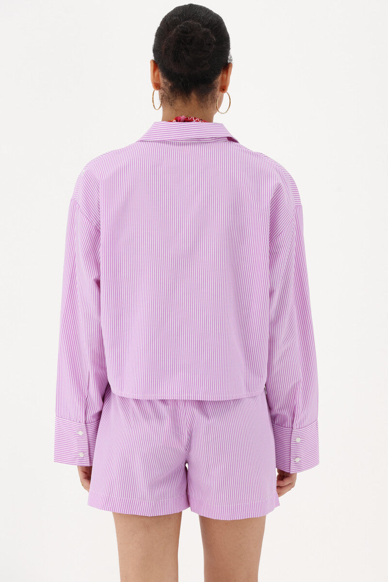 Chemise rayée lilas avec miroirs ronds