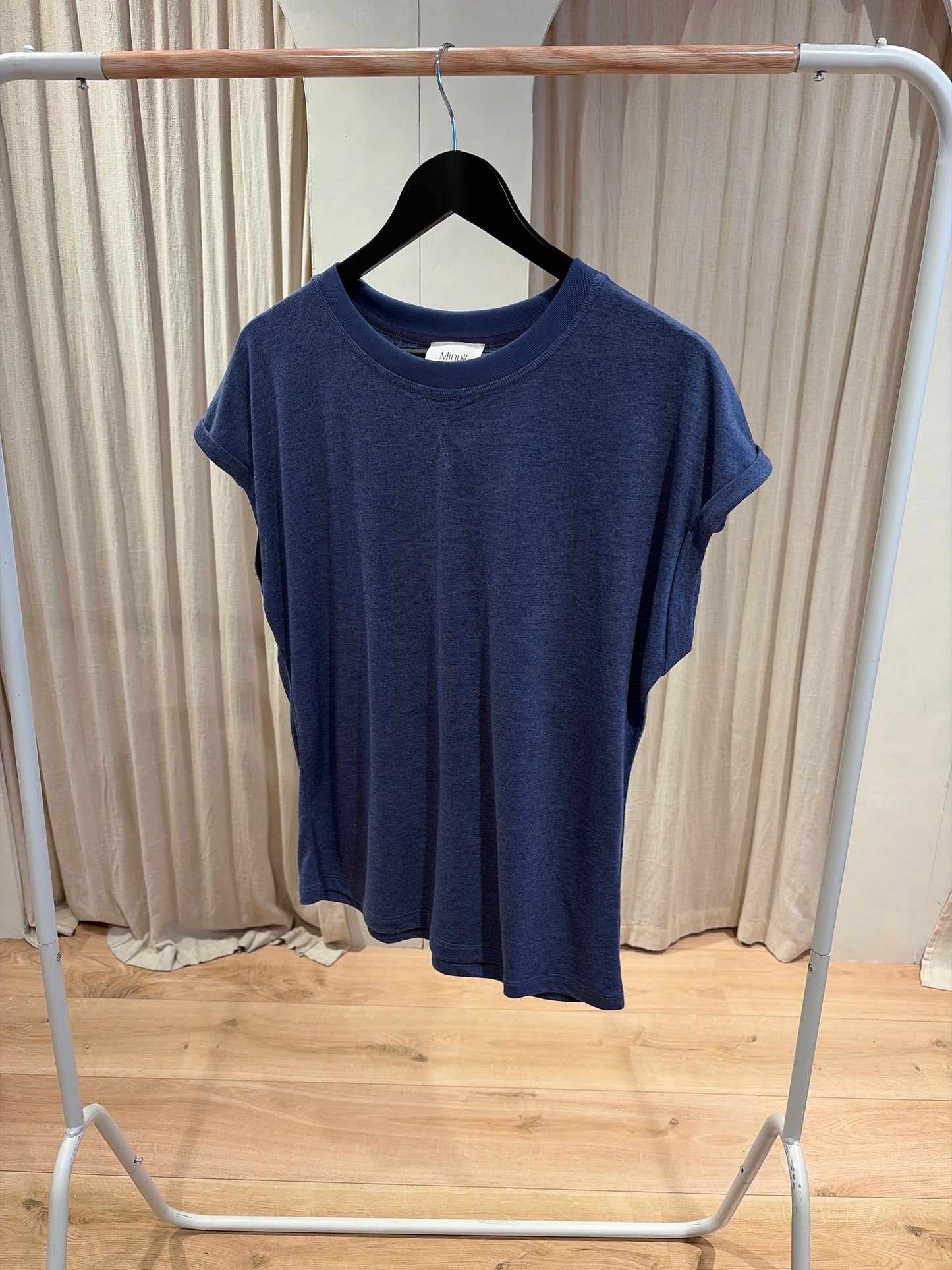 T-shirt flying Marine