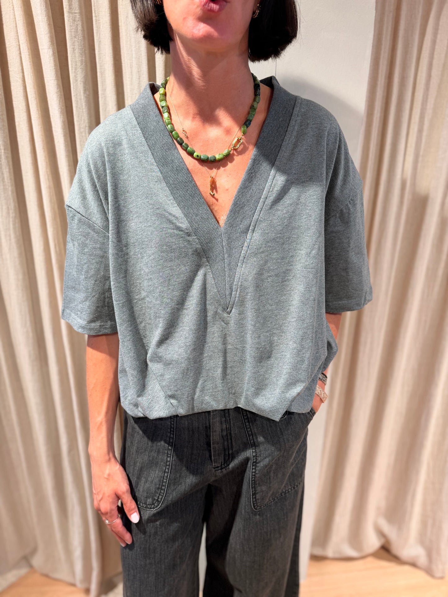 T-shirt thamila carbone