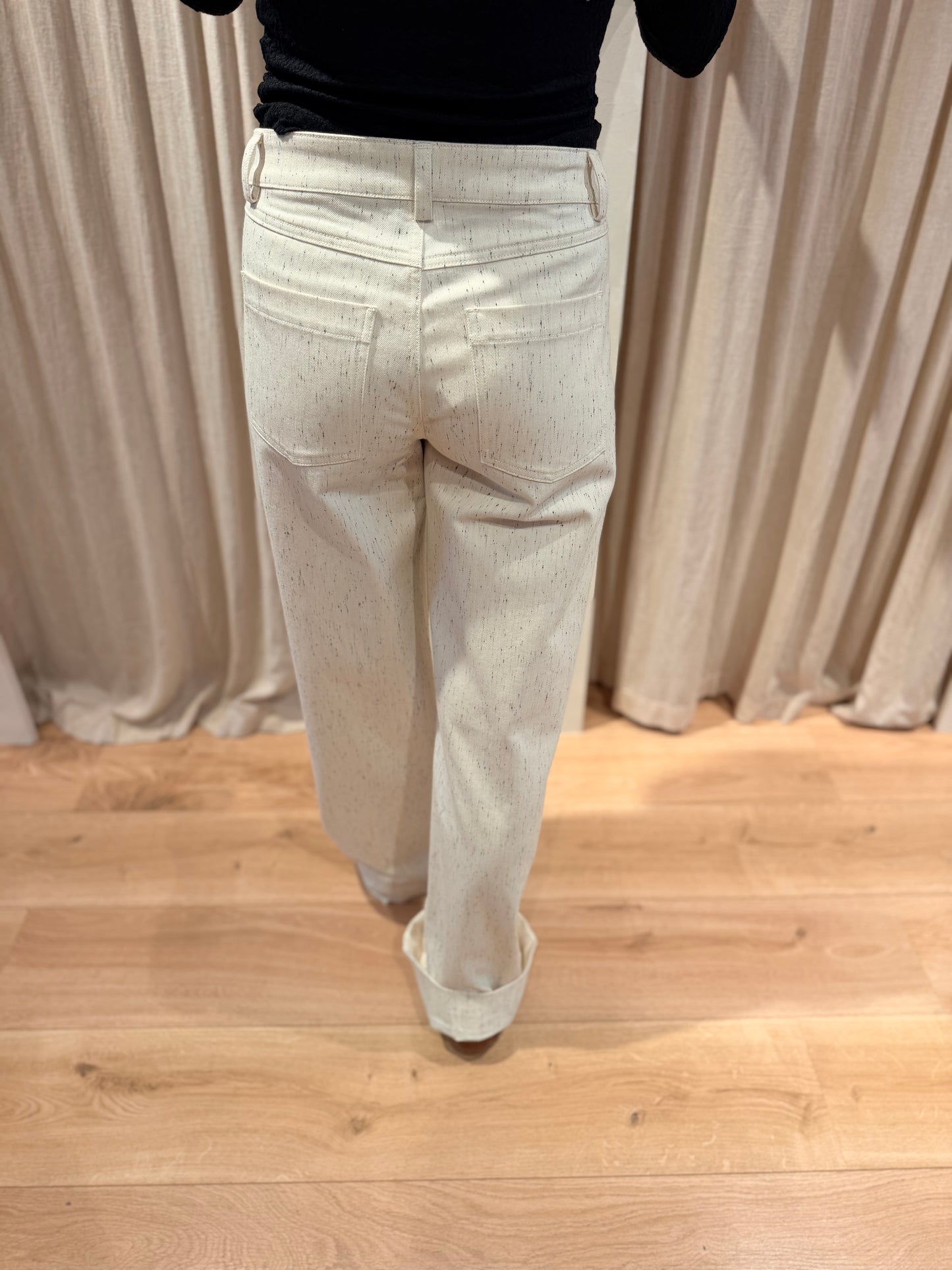 Pant Jaelani-M Sorella
