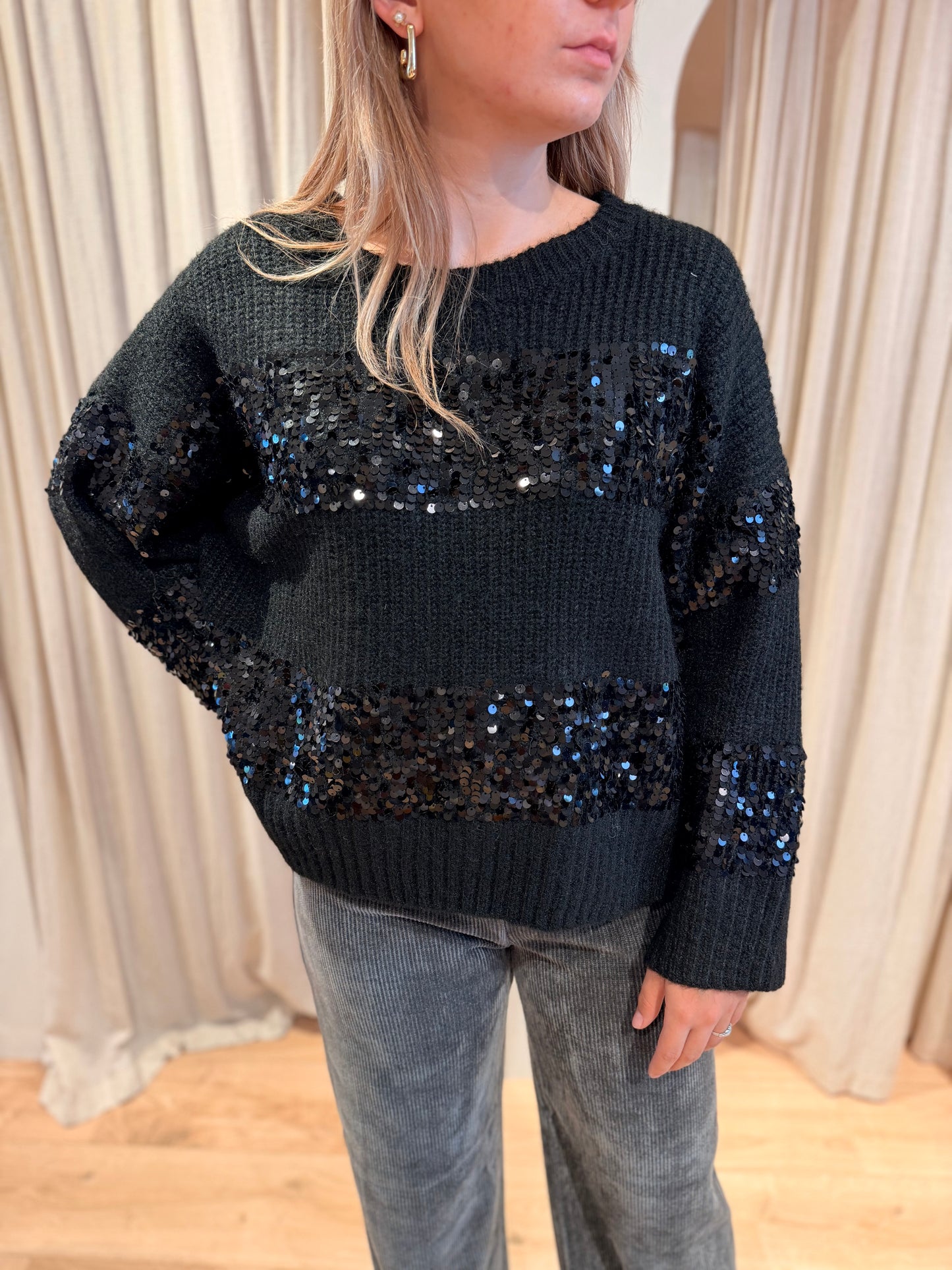 Pull astral Noir