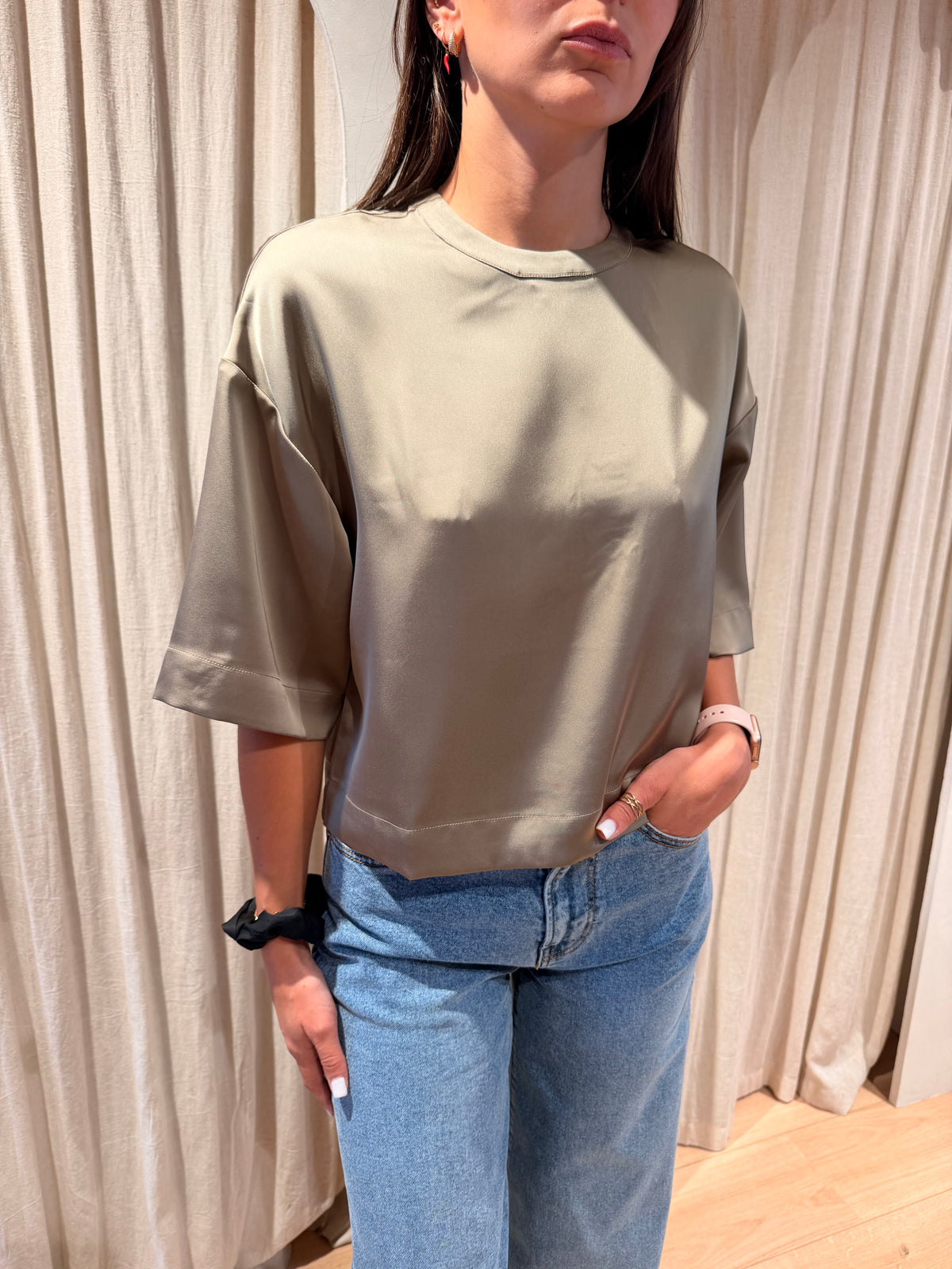 Cleopatra top