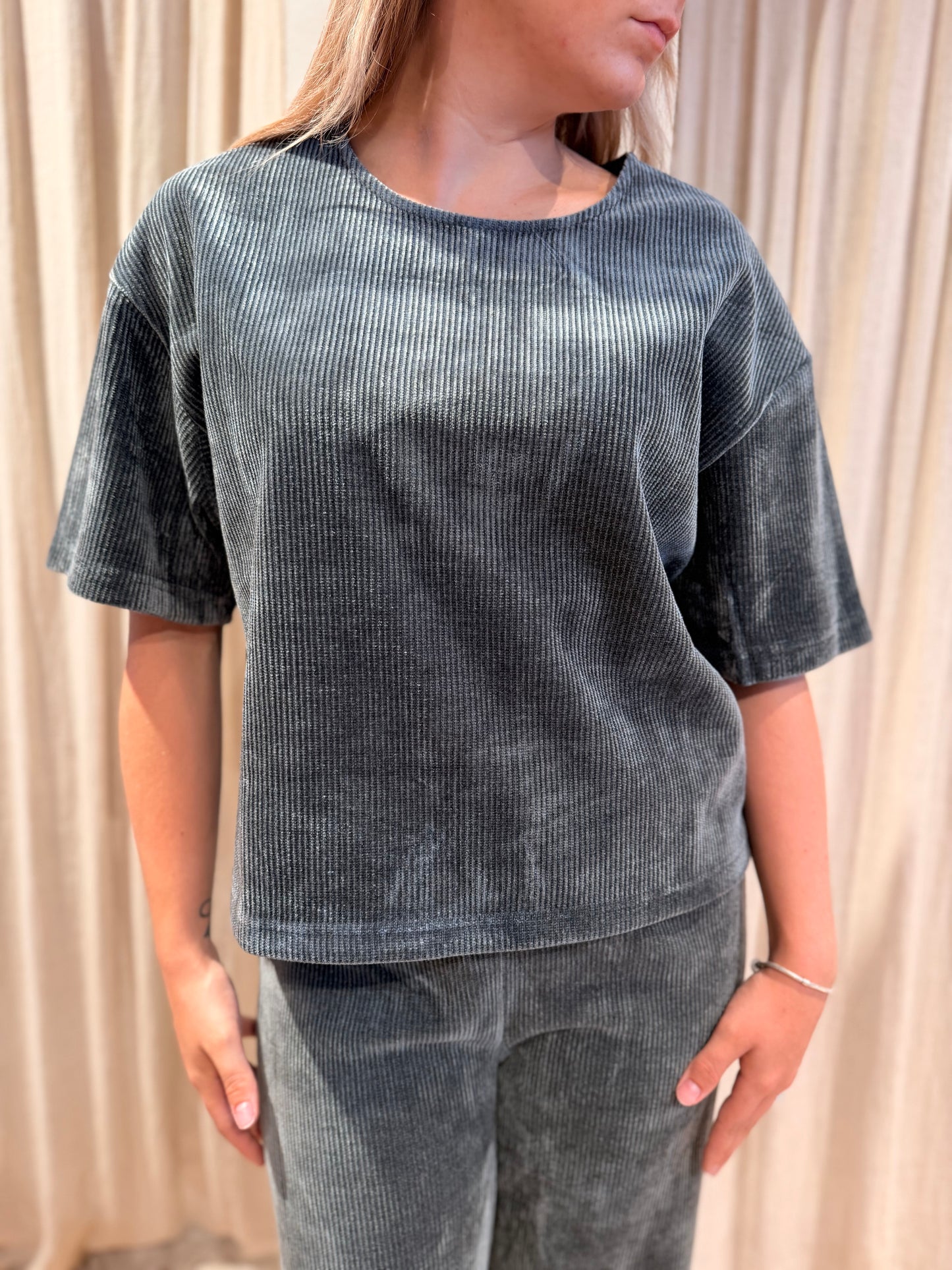 Top softly gris