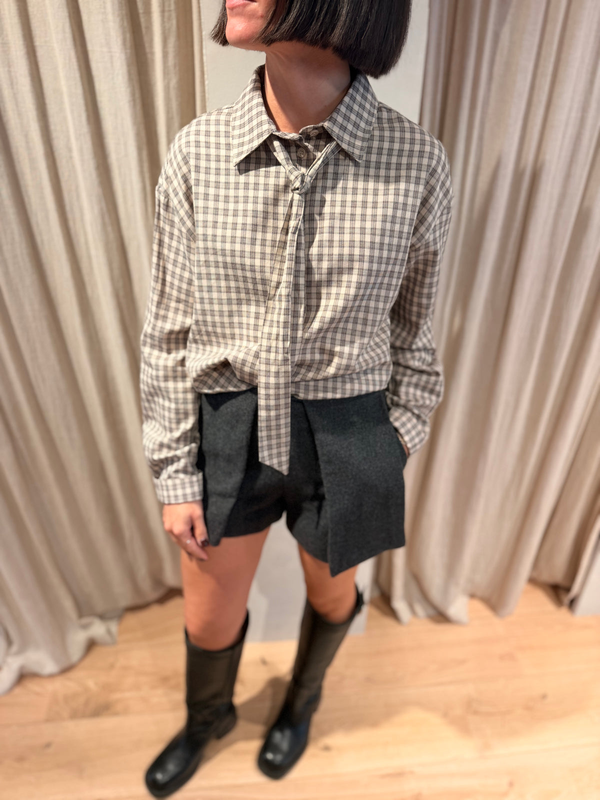 Carmi shorts dark grey
