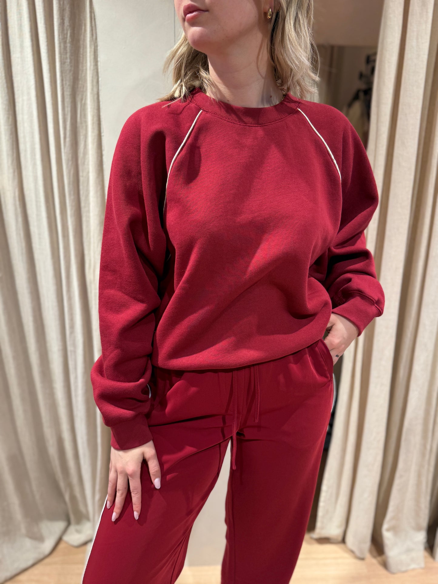 Graphic sweater with piping