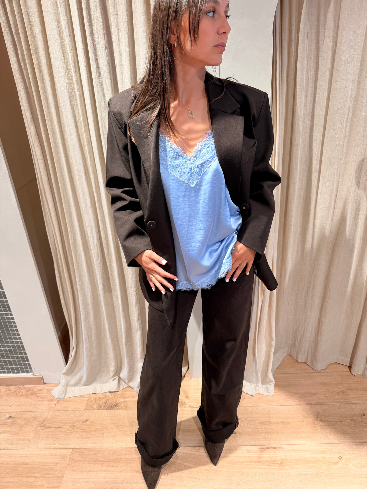 Calanthi-M quill top