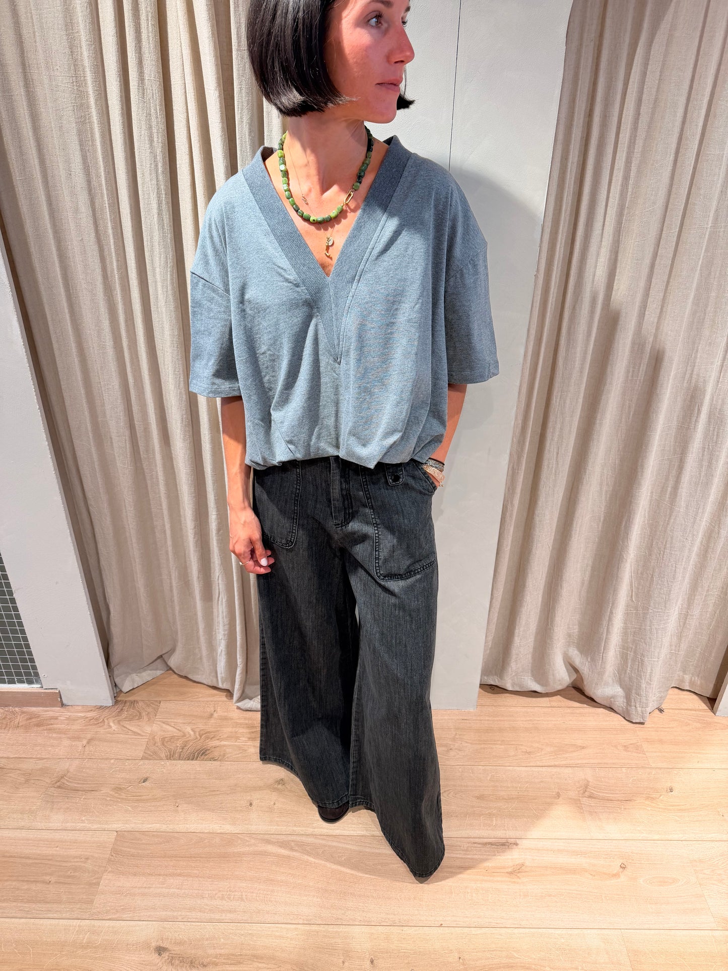 T-shirt thamila carbone