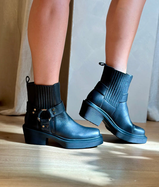 Amina boots - black