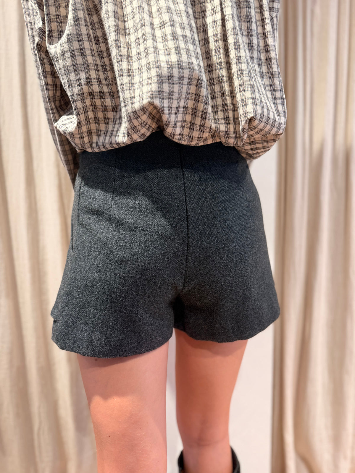 Carmi shorts dark grey