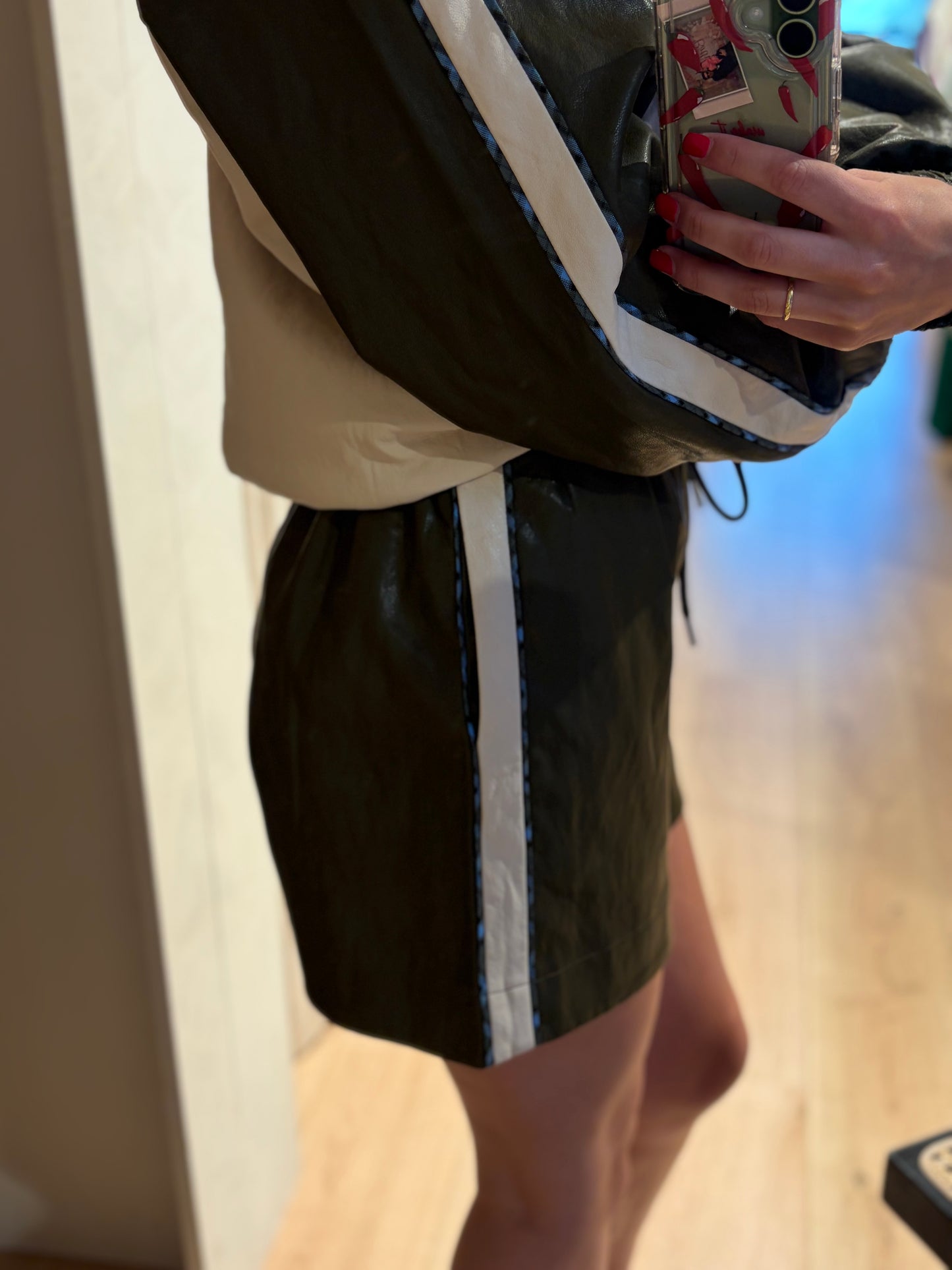 Short Amelie