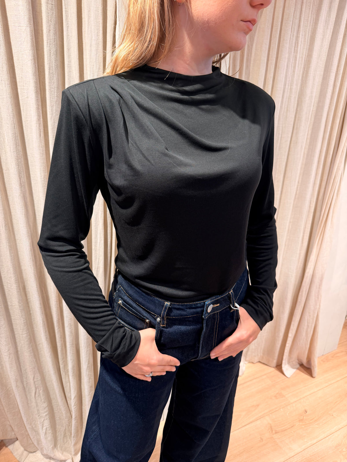 Ester Elviri Top
