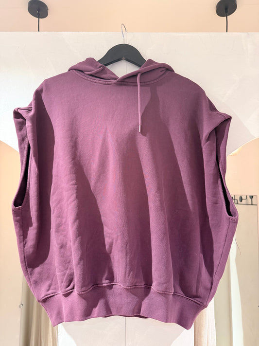 Sleeveless sweater - winestating