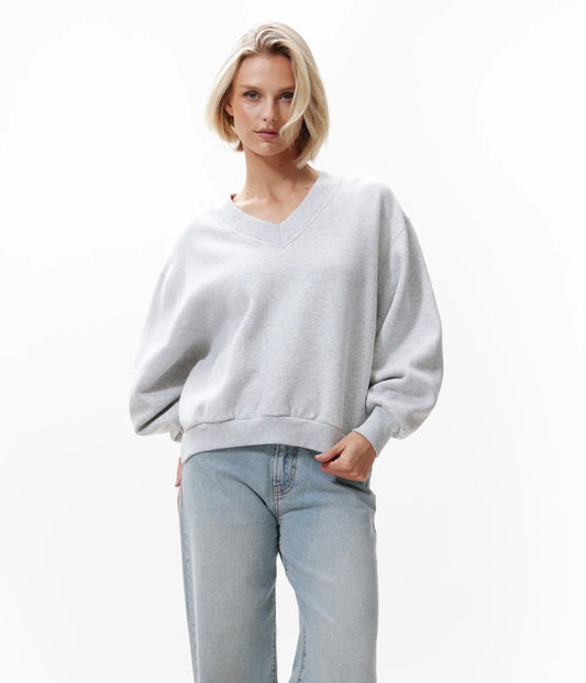 Sweater with vneck - grey