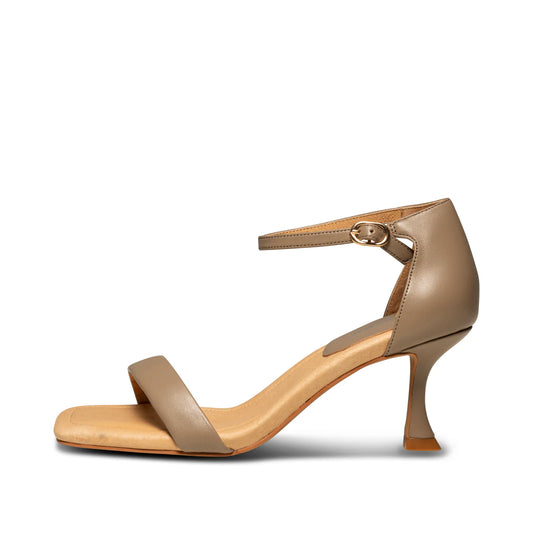 Léah ankle strap leather